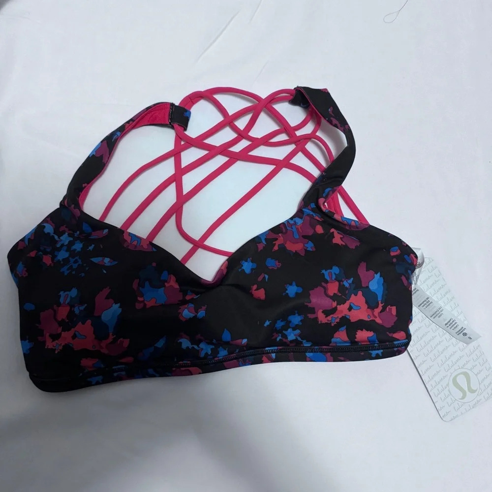 135 🆕💜 Lululemon Free to Be Wild Bra - Dandy Digie Multi Boom Juice